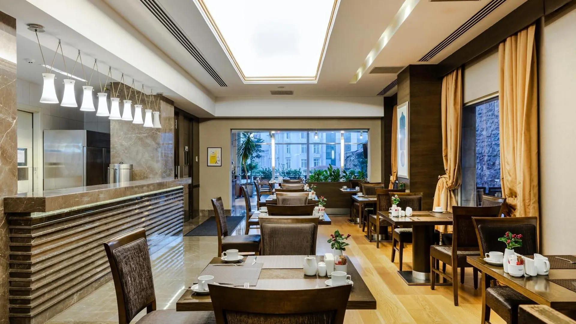 Levni Premium Hotel Istanbul Old City 4*,